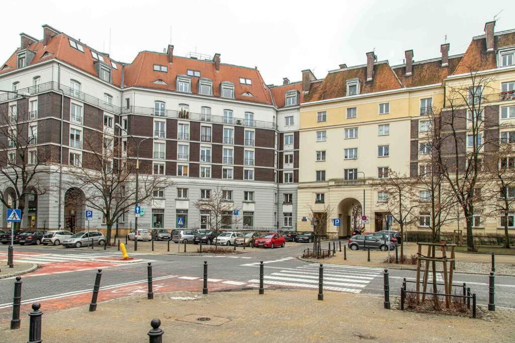 Wyzwolenia Apt , Lazienki Park & Zbawiciela Sq. 2' Warsaw Luaran gambar